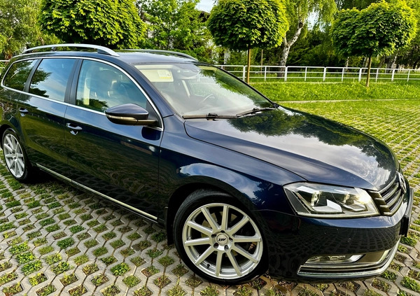 Volkswagen Passat cena 35500 przebieg: 320000, rok produkcji 2012 z Rzeszów małe 301